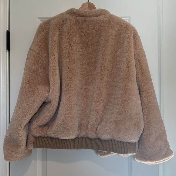 Fue Jacket - Picture 2 of 3